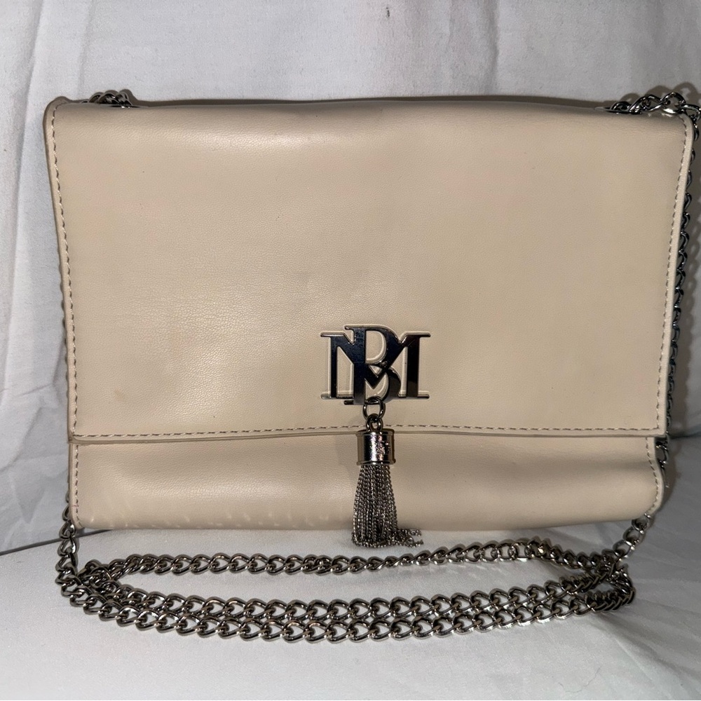 Badgley Mischka Cream Chain Strap Shoulder Bag Tassel Evening Purse